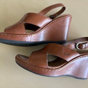 b.o.c. brown size 7 sandals